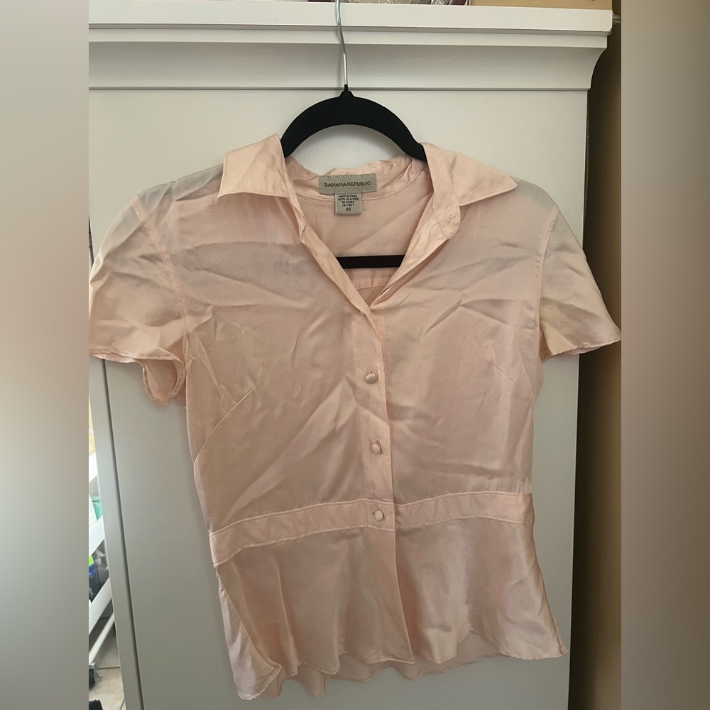 Banana Republic Light Pink Button-Up Blouse